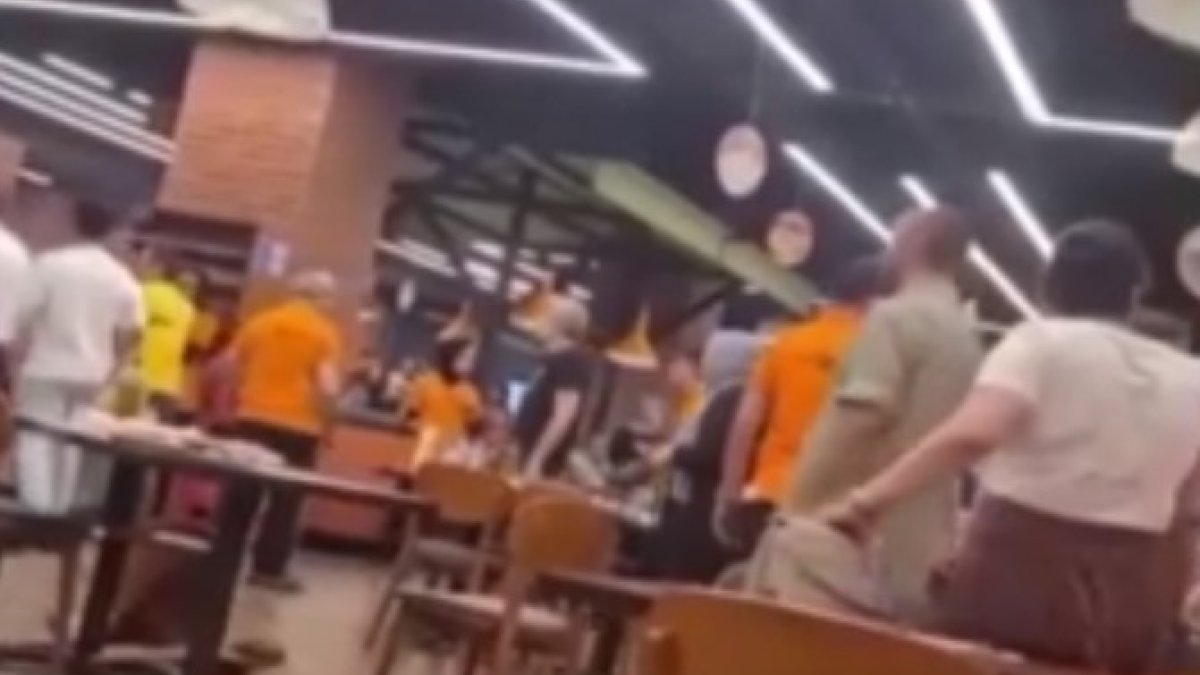 Başakşehir’deki köftecide ‘masa silme’ kavgası