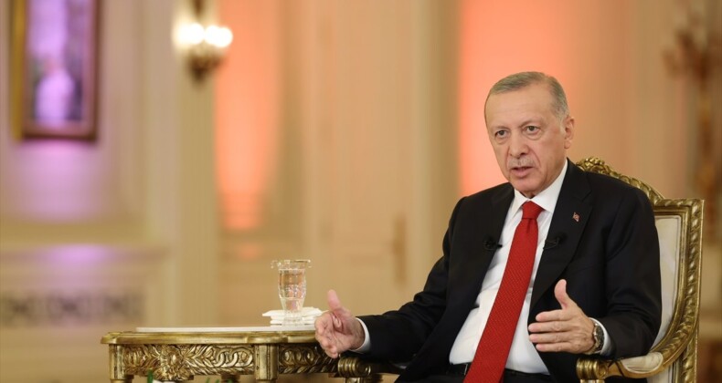 Cumhurbaşkanı Erdoğan: Faizle birlikte enflasyon da düşecek