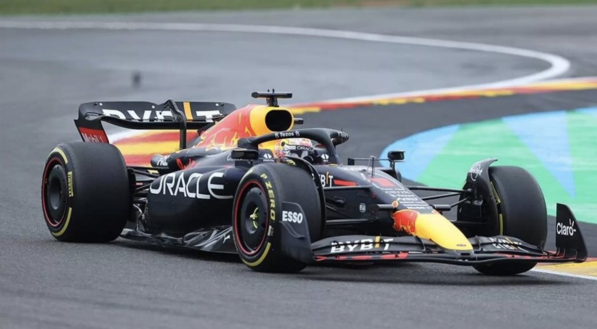 F1 İtalya Grand Prix’sini kazanan Verstappen, peş peşe 5. galibiyetini aldı