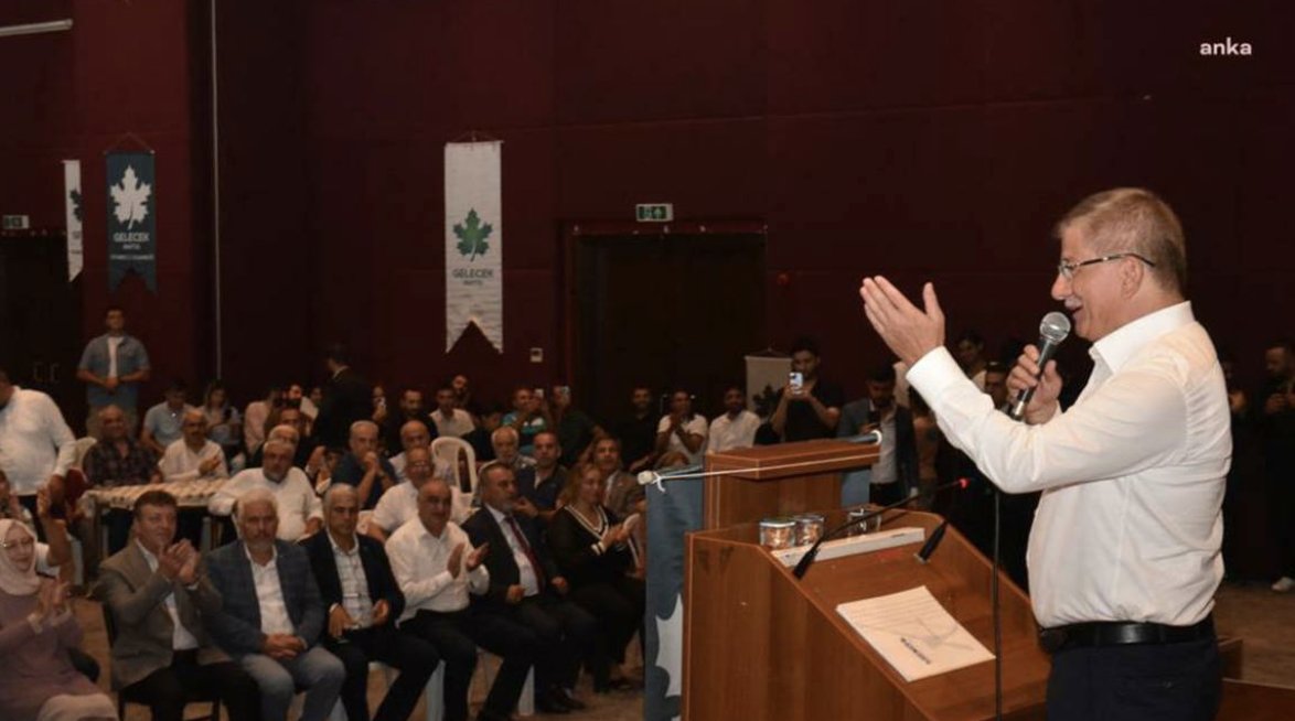 Gelecek Partisi’ne bin yeni üye katıldı