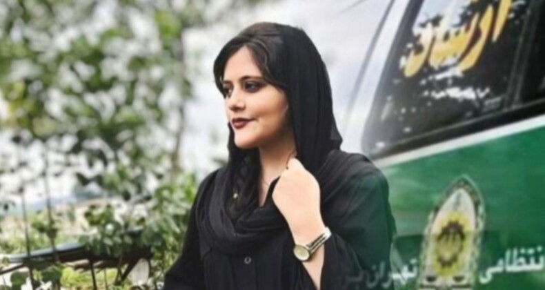 İran’da Mahsa Emini’nin ölümü tepki topladı