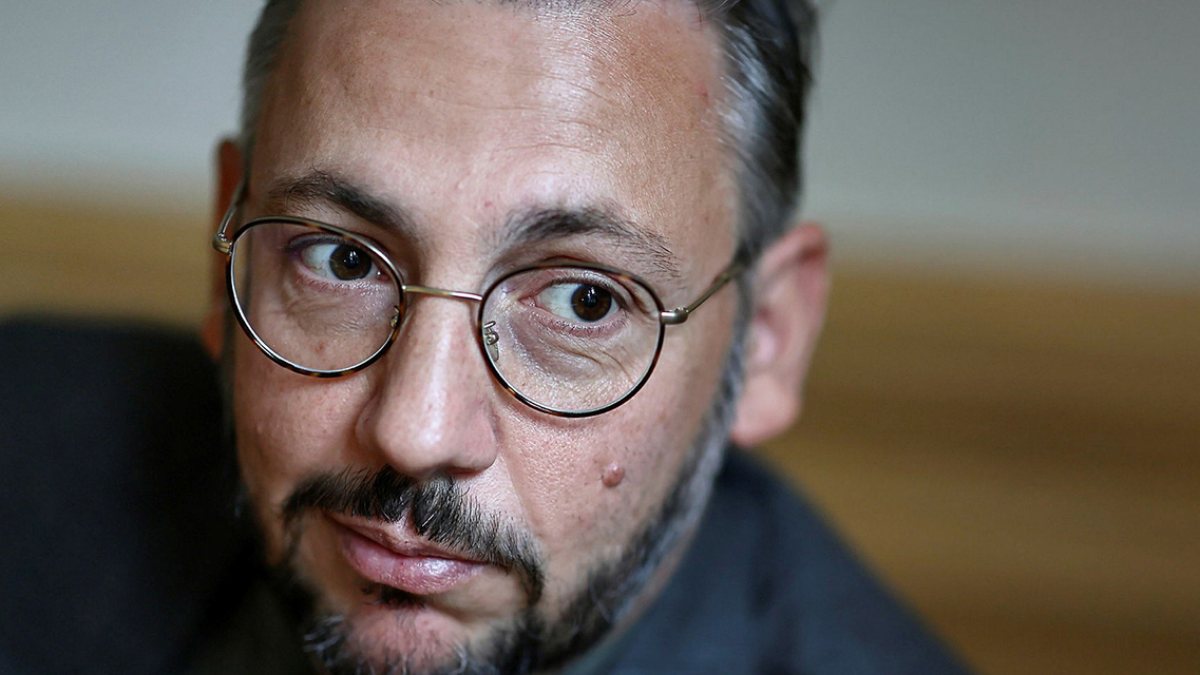 İsveç’te, Türk kökenli siyasetçi Muharrem Demirok meclise girdi