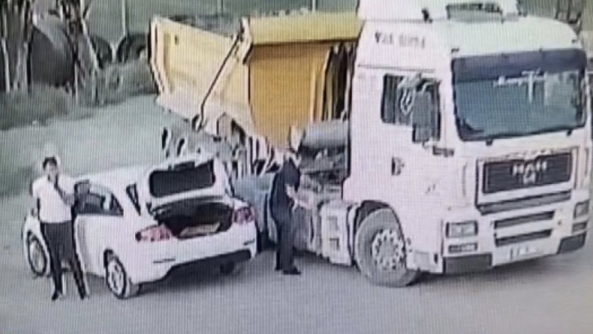 Kayseri’de gündüz gözüyle tırdan 9 bin TL’lik mazot çaldılar