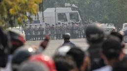 Myanmar cuntasından muhalefete sosyal medya tehdidi