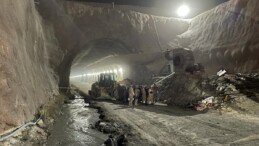 Van’da inşaatı süren tünelde göçük