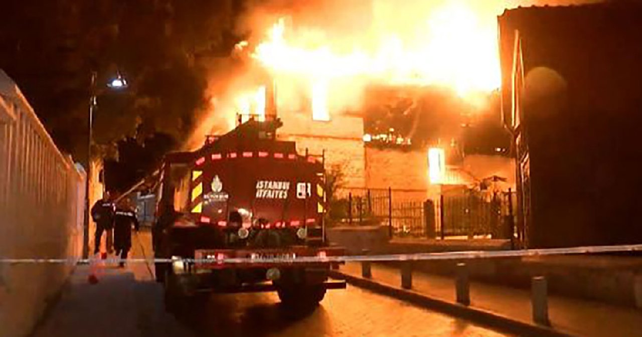 Zeytinburnu’nda tarihi ahşap fırında yangın