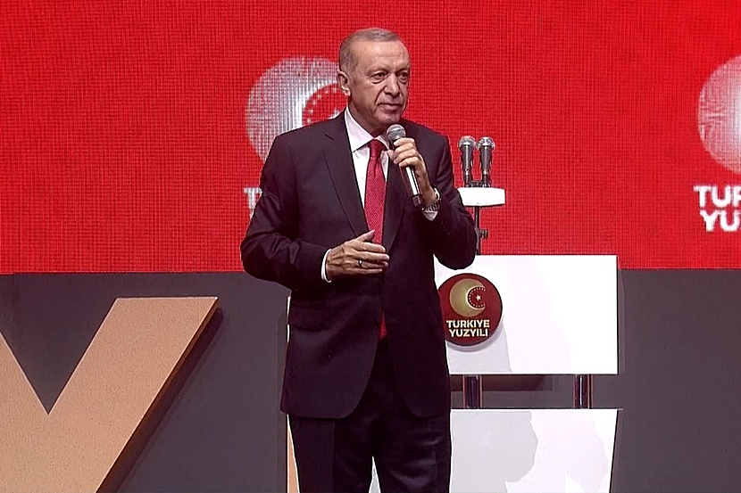 ‘Türkiye Yüzyılı’ vizyon belgesinde öne çıkan başlıklar: ‘Yeni Anayasa’, ‘Başörtüsü teklifi’, ‘Kanal İstanbul’