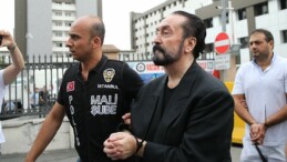 Adnan Oktar kendini savundu:  Homoseksüel lobisi ve çirkin kadınların lobisi bunlar