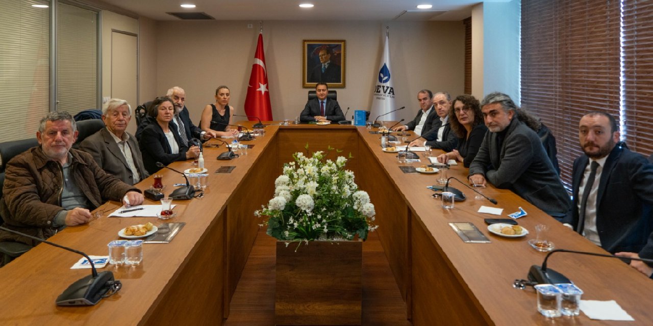 Ali Babacan, Can Atalay ve Tayfun Karaman’ın aileleri ile görüştü