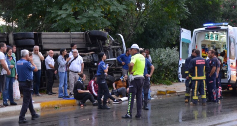 Antalya’da otel servisi kontrolden çıktı: 9 yaralı