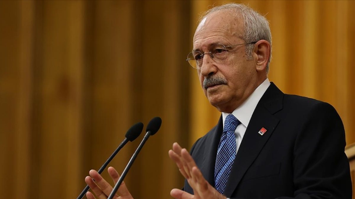 Başörtüsü için kanun teklifi vereceğiz diyen Kılıçdaroğlu, geçmişiyle çelişiyor
