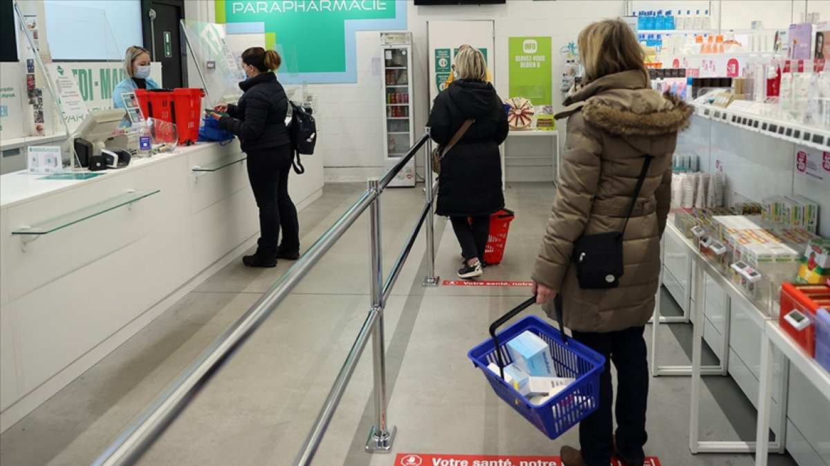 Belçika’da eczanelerde ilaç krizi başladı