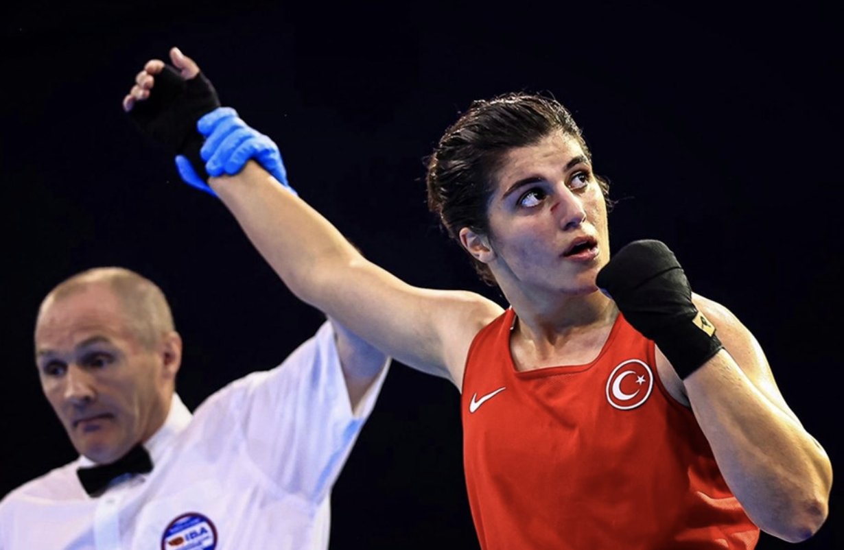 Busenaz Sürmeneli’den bronz madalya