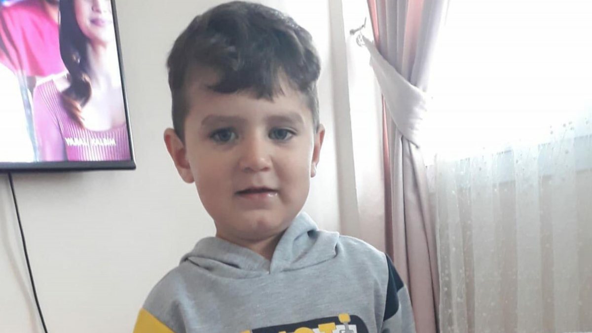 Emirhan’ın ölümünde, ehliyetsiz sürücünün ağır cezada yargılanması istendi