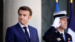 Emmanuel Macron: Bağımlılıklarımızın sonucu olan bir enflasyondan geçiyoruz