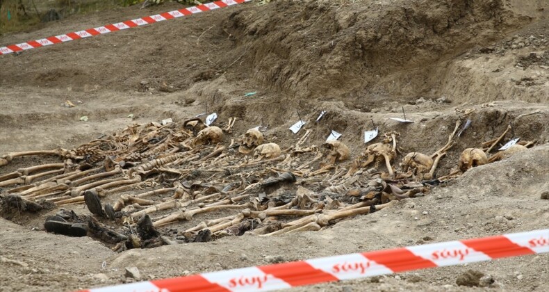 Ermenilerin katlettiği Azerbaycanlı askerlere ait toplu mezar bulundu