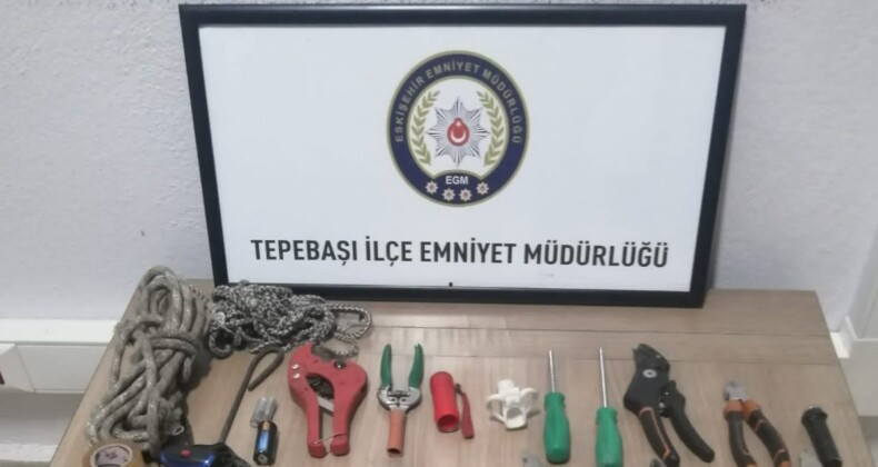 Eskişehir’de kabloları çalan iki hırsız suçüstü yakalandı