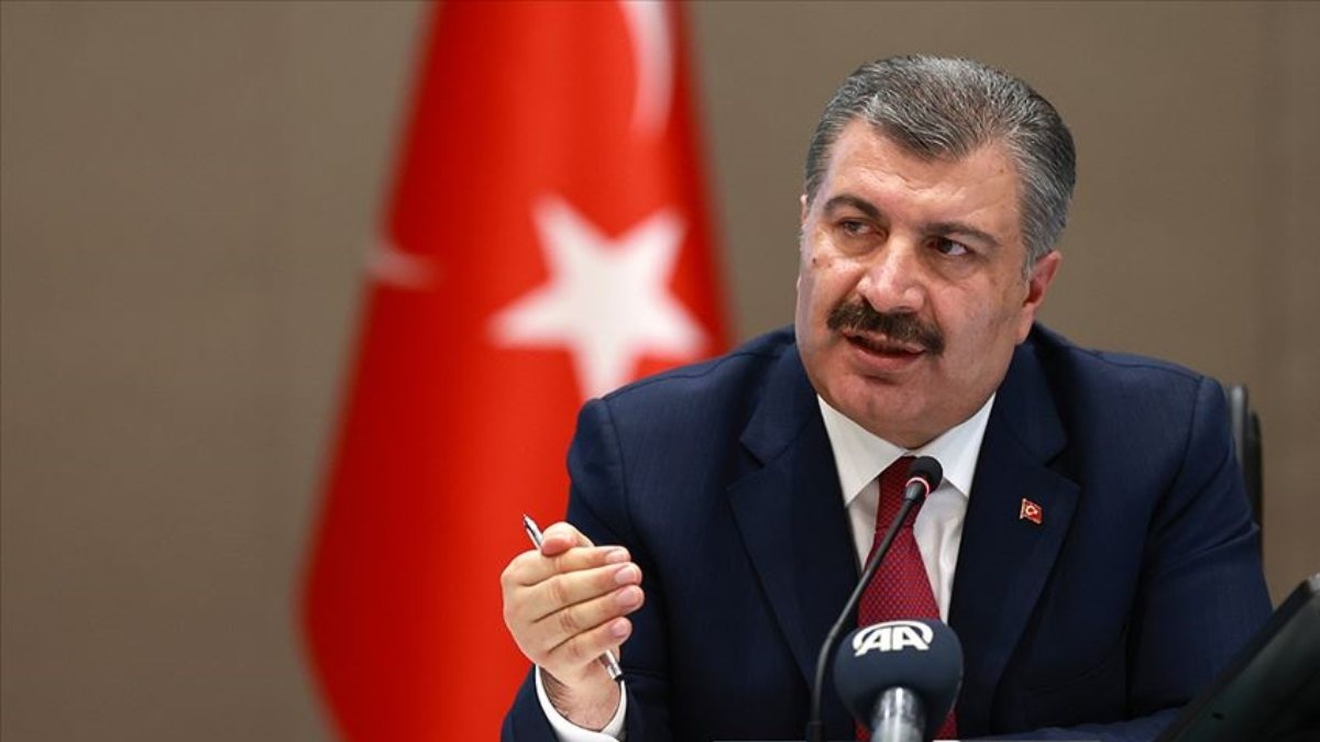 Fahrettin Koca’dan intern doktorlar için ücret açıklaması