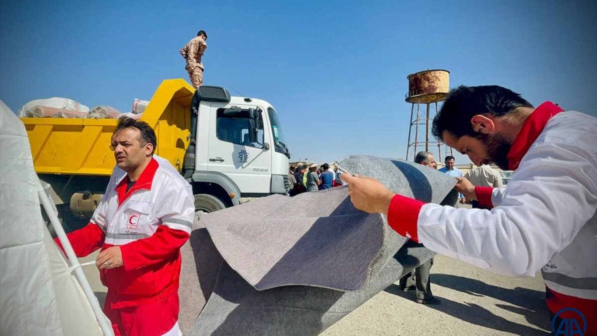 İran’daki depremde 528 kişi yaralandı