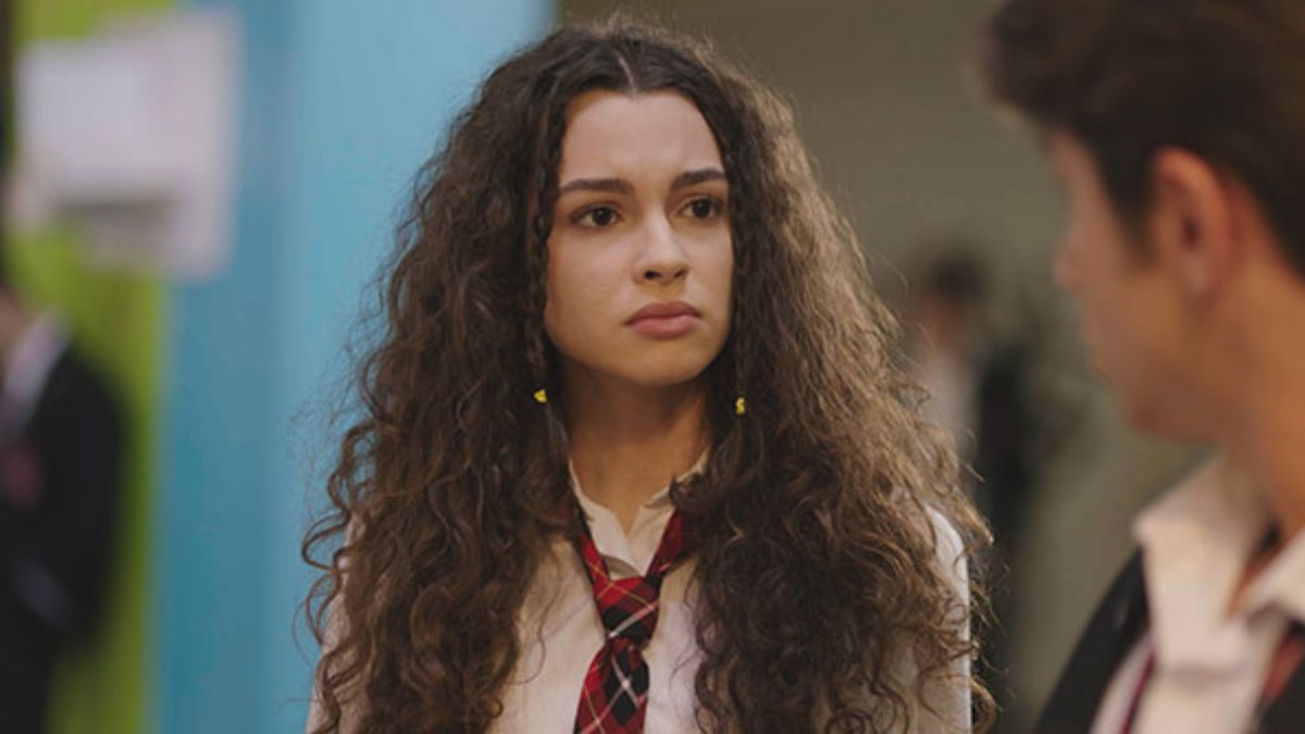 Kardeşlerim’in Asiye’si süper minisiyle nefes kesti! “Tam bir afet olmuş”