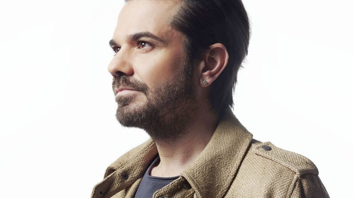 Kenan Doğulu’nun eski aşkı şaşırttı! Beren Saat’ten önce bakın kim varmış