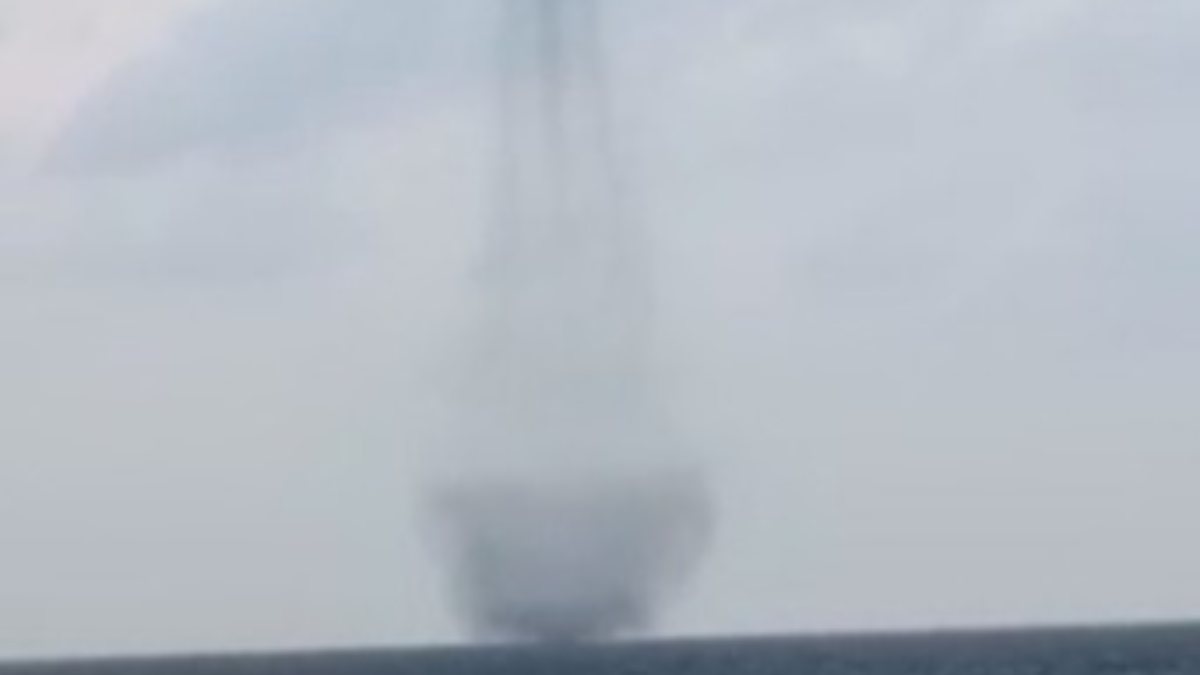 Manavgat’ta denizde oluşan dev hortum korkuttu