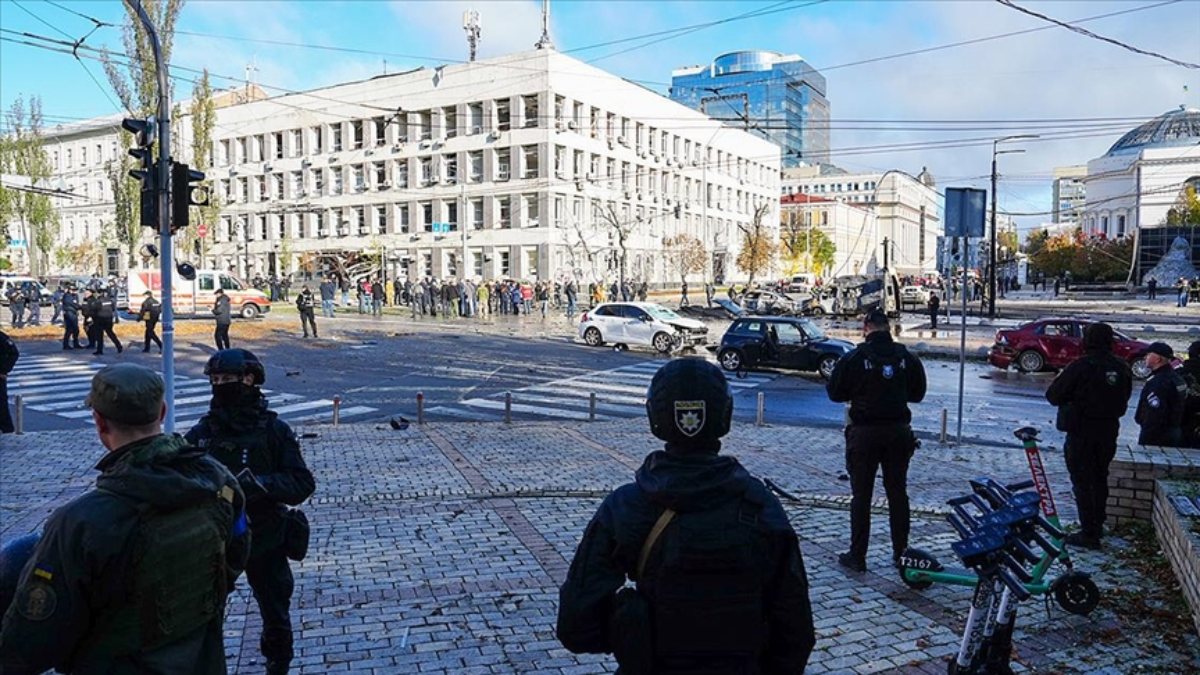 Rus güçleri Kiev’de enerji tesisine saldırdı