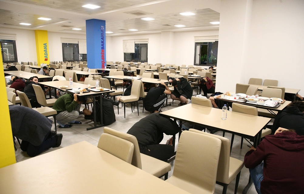 Tatbikata dakikalar kala vatandaşlar o ana kilitlendi! Türkiye’de bir ilk olan 12 Kasım deprem tatbikatı hakkında bilinmesi gerekenler…