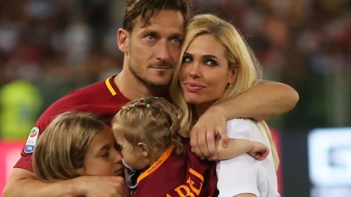Efsane futbolcu Francesco Totti’yi aldatmıştı! İstediği nafaka ücreti şok yarattı..