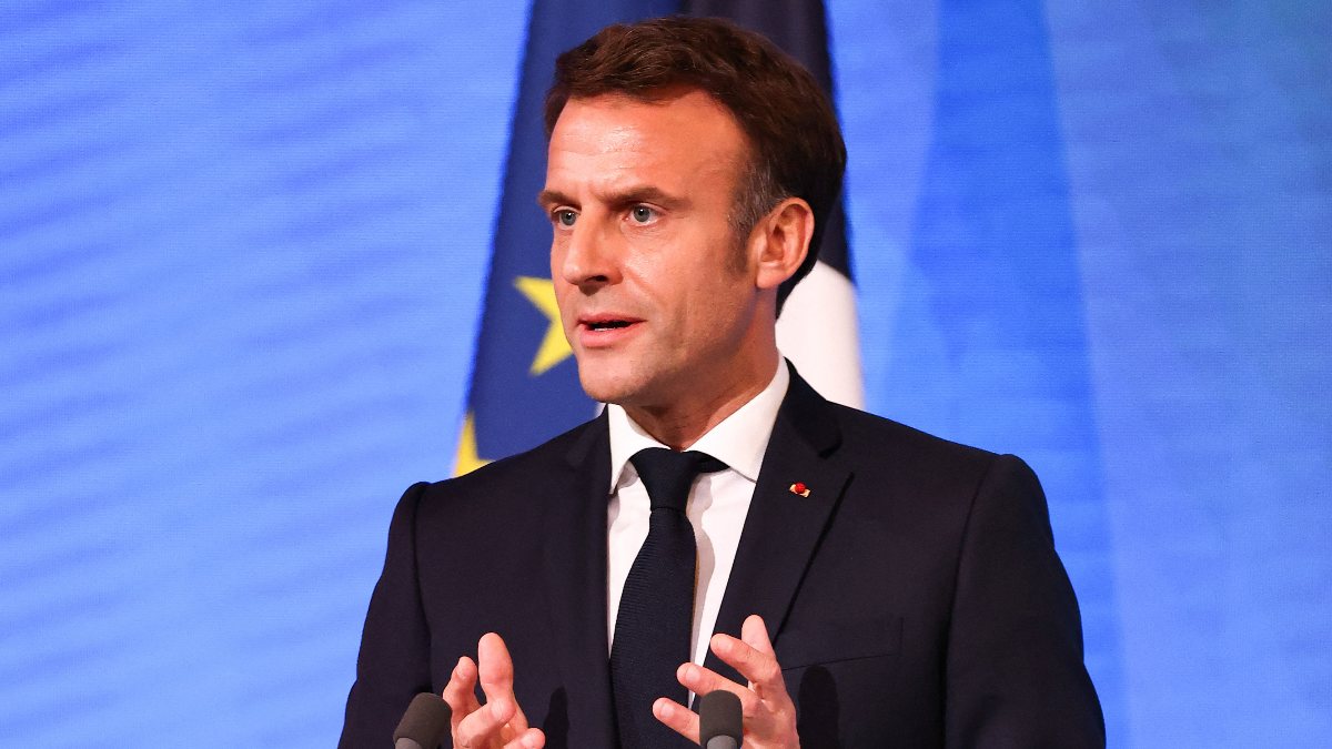 Emmanuel Macron: Avrupa, drone saldırılarına karşı güvende değil