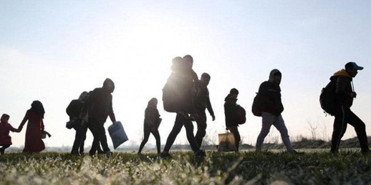 Erzincan’da 79 göçmen sınırdışı edildi