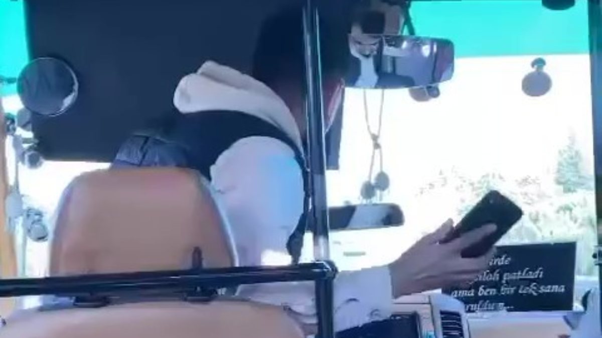 İstanbul’da seyir halindeyken şoför değişikliği kamerada