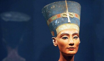 Antik Mısır’ın Siyasetine Yön Veren Kadın: Nefertiti
