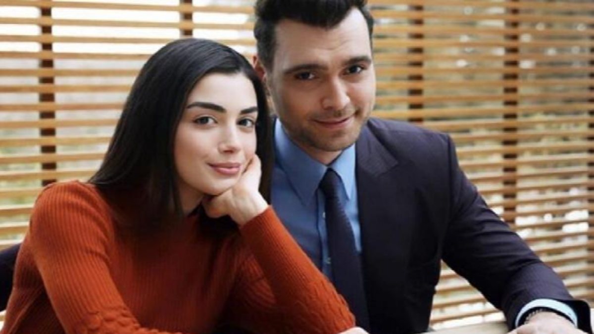 Özge Yağız’ın süper mini elbisesi ile tam 12’den vurdu! “Değerli bebeğim..”