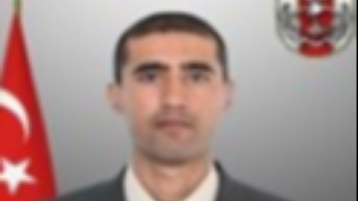 Pençe Kilit bölgesinde bir askerimiz şehit düştü