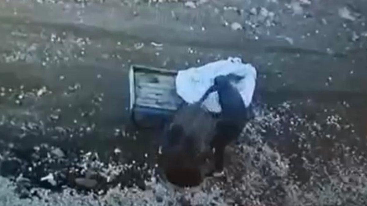 Şanlıurfa’da rögar kapağını hırsızlığı kamerada