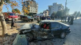 Antalya’da can pazarı yaşanan kazada aracın motoru yerinden çıktı