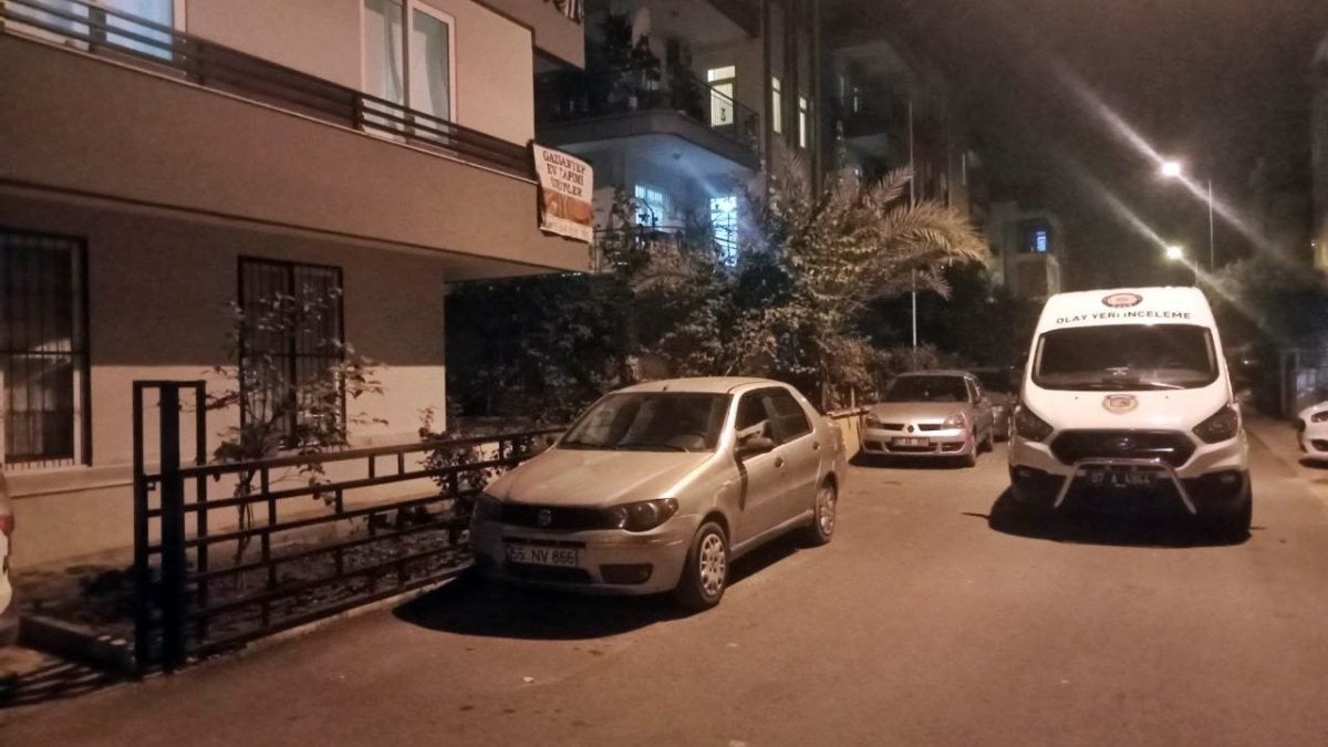 Antalya’da işten dönen genç, evinde ölü bulundu