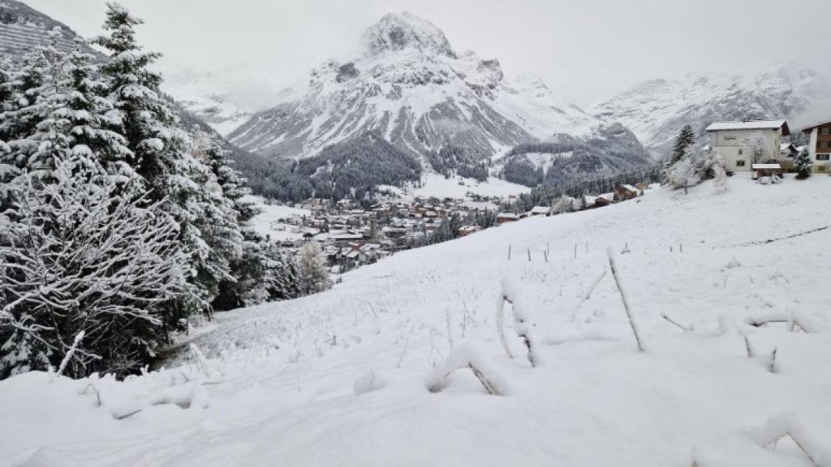 Avusturya’da 10 kişi çığ altına kaldı