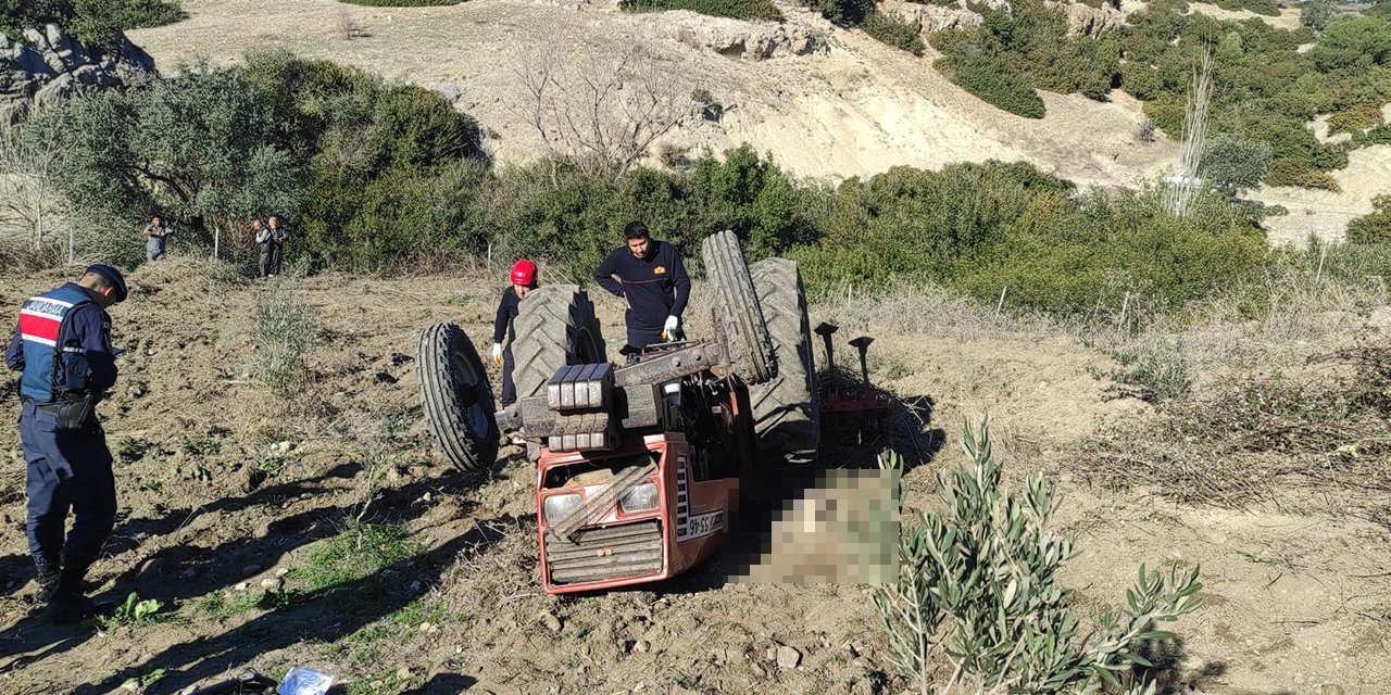 Devrilen traktörün altında kalarak öldü