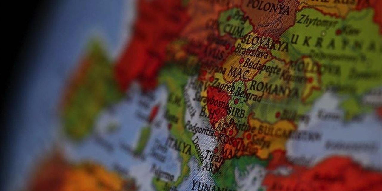 Gerilimi tırmandırmıştı: Eski Sırp polis ev hapsine alındı