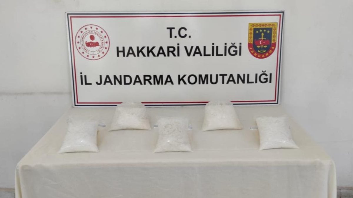Hakkari’de 5 kilo metamfetamin ele geçirildi