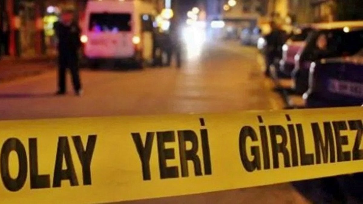 İzmir’de kıskançlık cinayeti: Silahla vurduğu kız arkadaşını bıçakladı