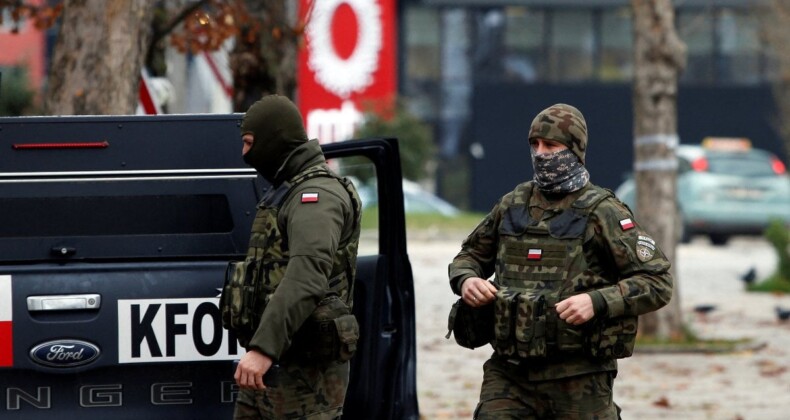 Kosova: Sırplar, yeni barikat kurdu