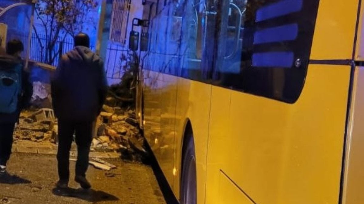 Malatya’da otobüs ile ticari araç çarpıştı: 8 yaralı