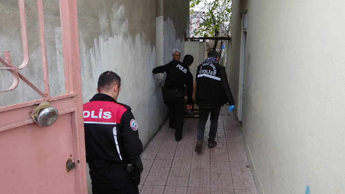 Malatya’da tüfeğine doldur boşalt yapan şahıs ağabeyini vurdu