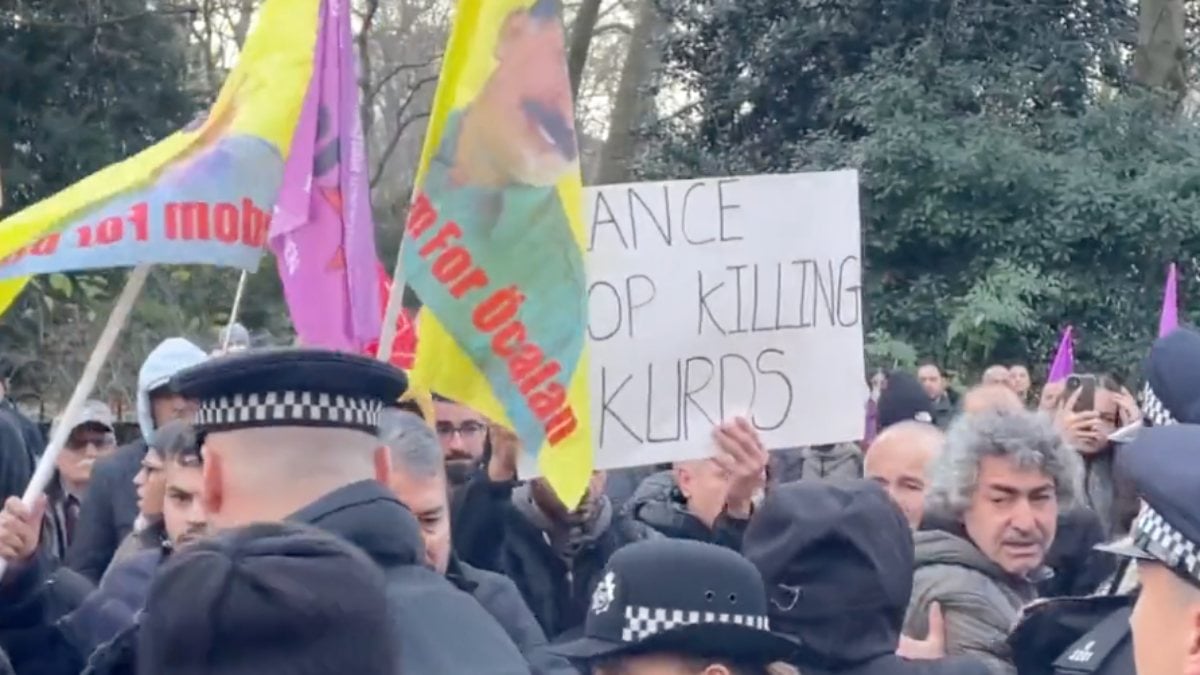 PKK sempatizanları bu kez İngiltere’yi karıştırdı