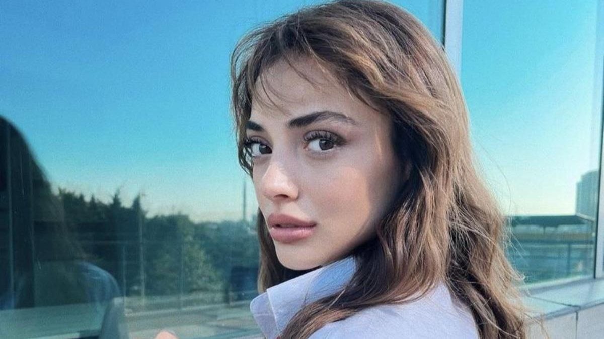 Rabia Soytürk’ten nabız yükselten pozlar! Gören dumur oldu: “Kadın taş, saygılar”