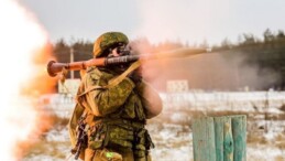 Rusya, Kaliningrad’da tatbikata başladı