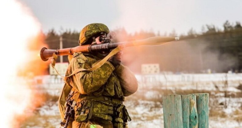 Rusya, Kaliningrad’da tatbikata başladı